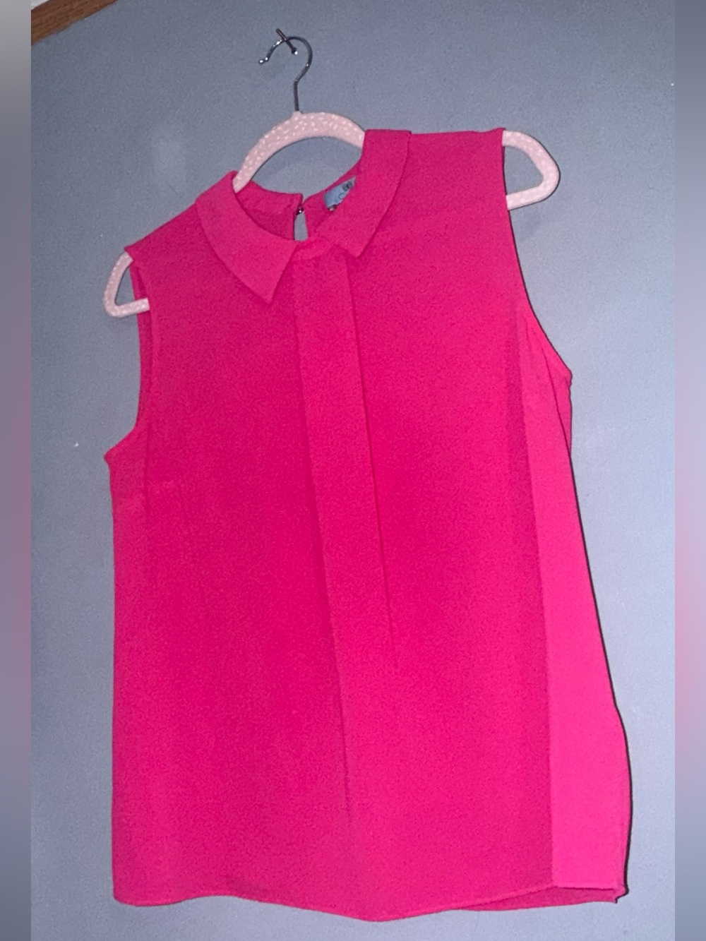 CeCe Hot Pink Sleeveless Collared Blouse Size Medium